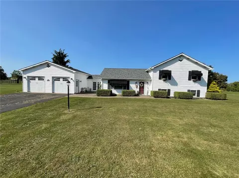 109 Tracy Ln, Butler, PA 16001