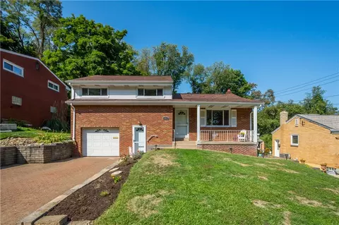 33 Green Glen Dr, Pittsburgh, PA 15227