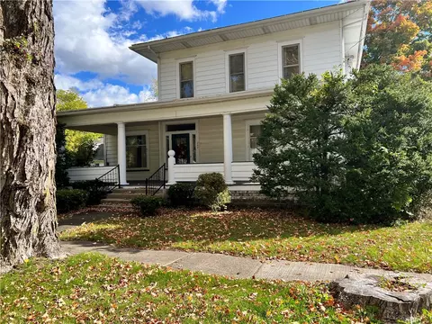 202 Depot St, Jamestown, PA 16134