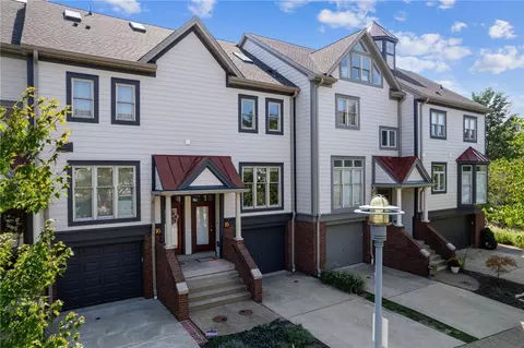 15 Waterfront Dr, Pittsburgh, PA 15222