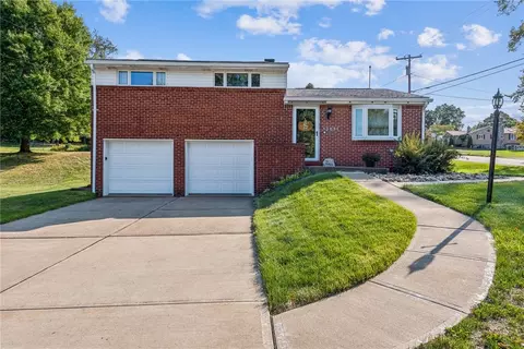 Exterior - 13511 Ormsby Dr, Irwin, PA 15642 photo 2 of 10