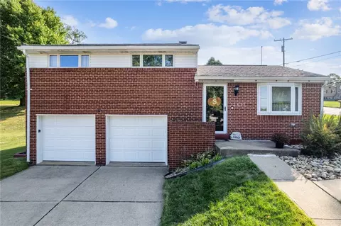 13511 Ormsby Dr, Irwin, PA 15642