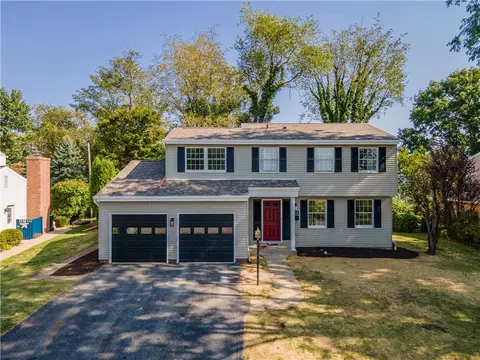 146 Firwood Dr, Bridgeville, PA 15017