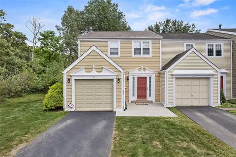 31 Greenwich Ct, Oakmont, PA 15139