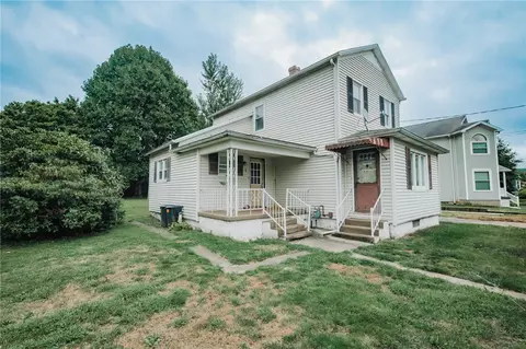 6 2nd St, Lucerne Mines, PA 15754