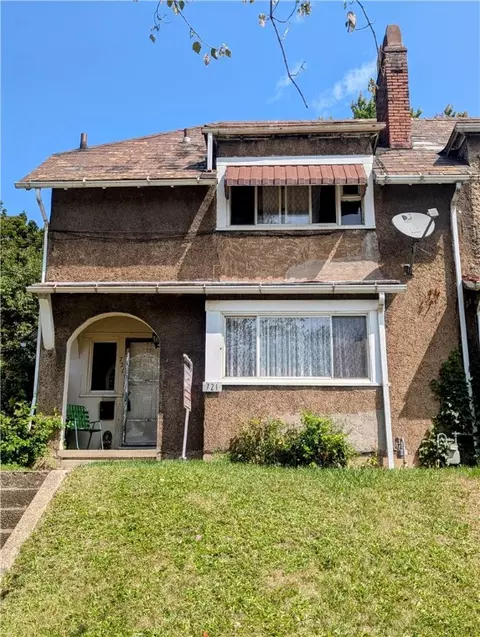 721 Ohio Ave, Midland, PA 15059