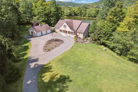 180 Shady Side Ln, Shelocta, PA 15774
