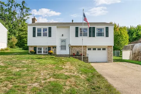 206 Winslow Dr, Oakdale, PA 15071