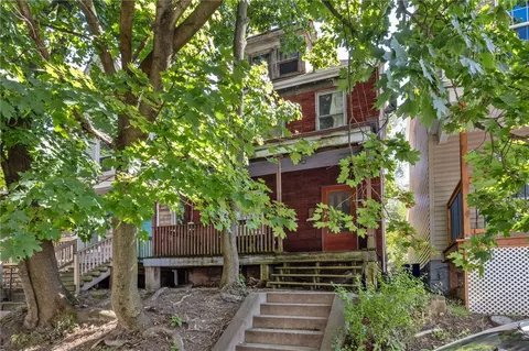 517 Griffin St, Pittsburgh, PA 15211