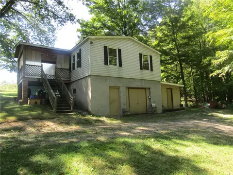 127 Appy Acres Rd, Somerset, PA 15501
