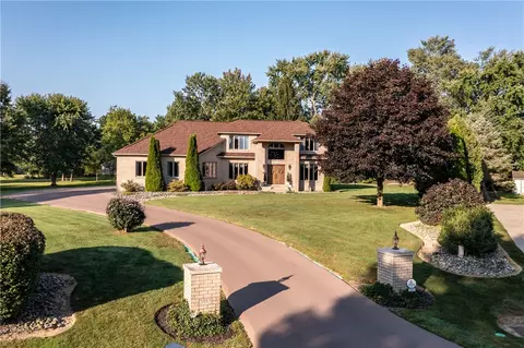 3882 Windsor Ct, Hermitage, PA 16148