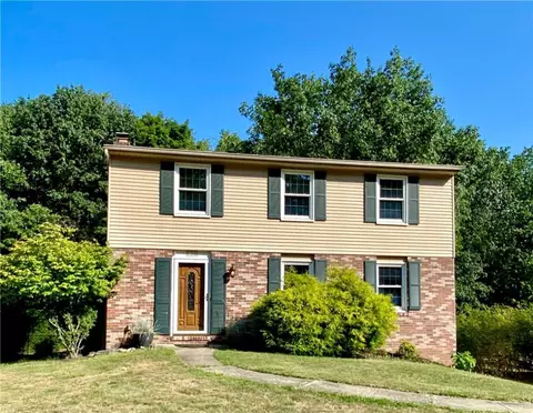 124 Lingay Dr, Glenshaw, PA 15116