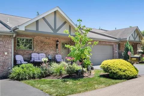 402 Brandon Way, Coraopolis, PA 15108