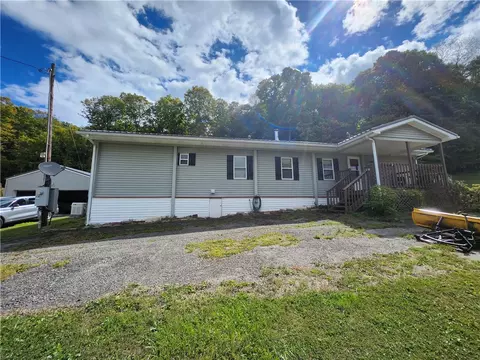 306 U P Church Rd, Ligonier, PA 15658