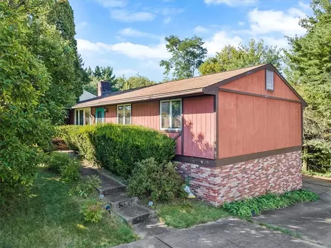58 Kathleen Dr, Mckees Rocks, PA 15136