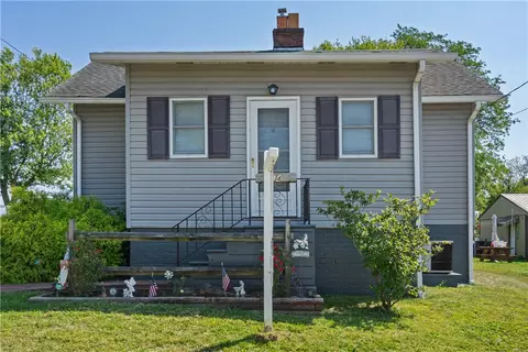 214 Meadowview Dr, Latrobe, PA 15650