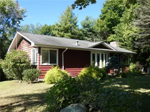 2223 Sandy Lake Grove City Rd, Jackson Center, PA 16133