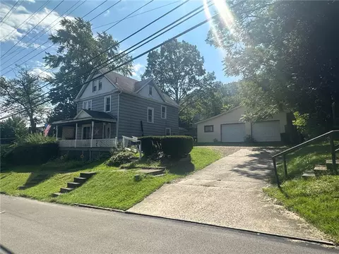 1311 Eagle St, Franklin, PA 16323