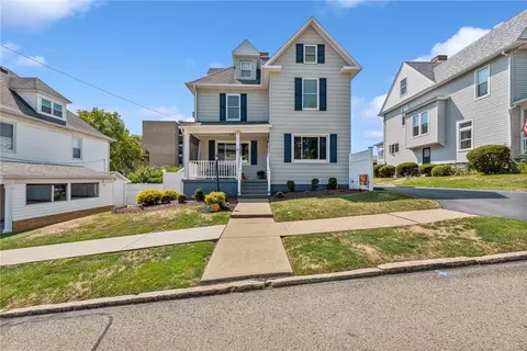 817 Mulberry St, Scottdale, PA 15683