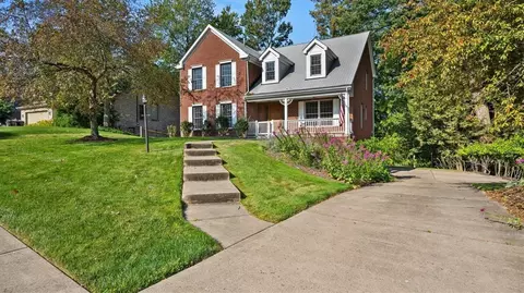 8510 Breezewood Dr, Pittsburgh, PA 15237