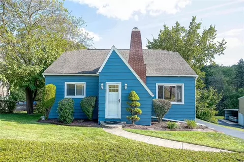 31 Diebold Dr, Mckees Rocks, PA 15136