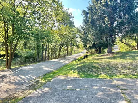 562 Smith Run Rd, Amity, PA 15311 photo 6