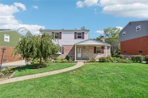 1734 Gina Dr, West Mifflin, PA 15122