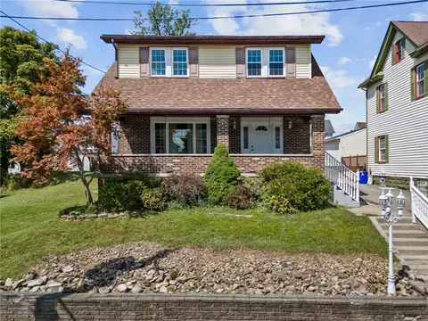 921 Winslow Ave, New Castle, PA 16101