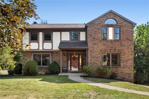 922 Summit Dr, Wexford, PA 15090