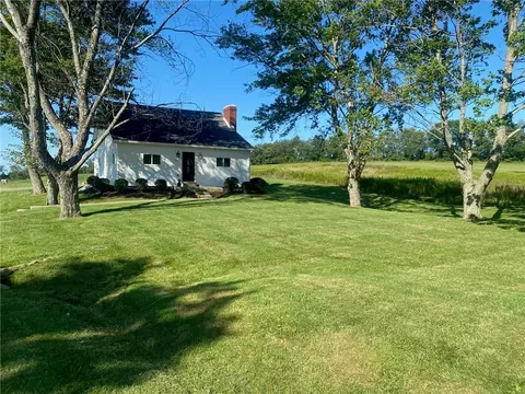 302 Spithaler School Rd, Evans City, PA 16033
