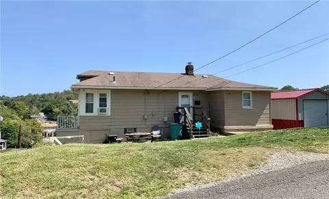 3500 Duquesne Ave, West Mifflin, PA 15122