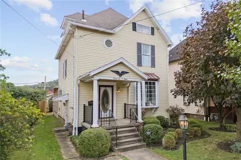 3608 5th Ave, Beaver Falls, PA 15010