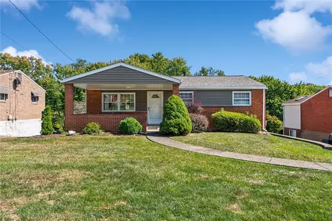749 Providence Dr, Pittsburgh, PA 15239