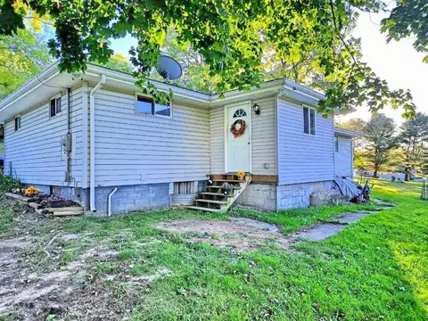 468 Gas Vly, Georgetown, PA 15043