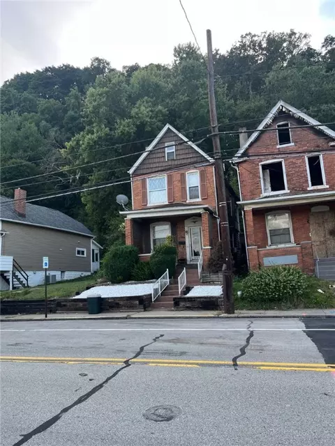 227 Freeport, Creighton, PA 15030