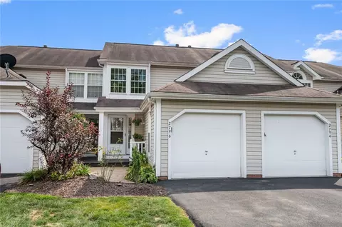 2796 Drake Ct, Gibsonia, PA 15044