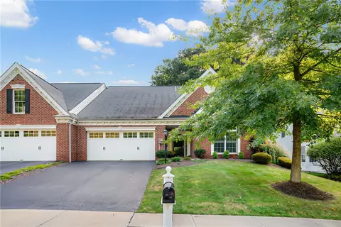 132 Brighton Dr, Sewickley, PA 15143