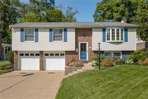 102 Crestwood Dr, Pittsburgh, PA 15209