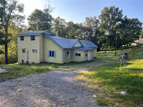 112 Sawmill Rd, Kittanning, PA 16201