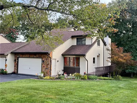 128 Oak Dr, Saxonburg, PA 16056