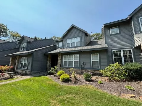 1958 S Ridge Way, Hidden Valley, PA 15502