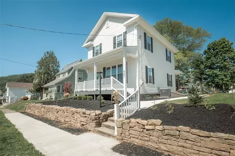 927 Oak St, Indiana, PA 15701