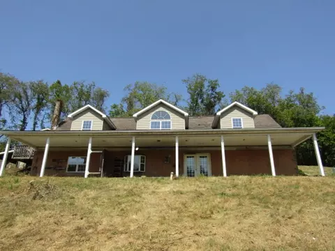 211 Lenkey Rd, Vanderbilt, PA 15486