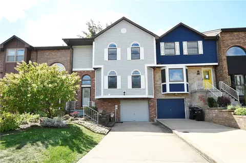 506 Canterbury Dr, Coraopolis, PA 15108