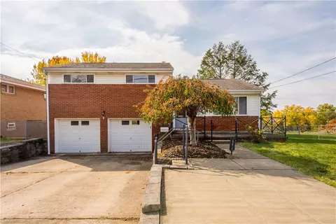 942 Lindsay Rd, Carnegie, PA 15106