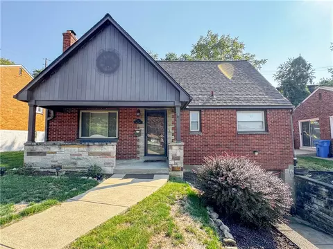 17 Ryan Dr, Pittsburgh, PA 15220