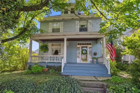 321 Crest Ave, Charleroi, PA 15022