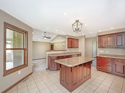 125 Delaware Ave, Vandergrift, PA 15690 photo 12