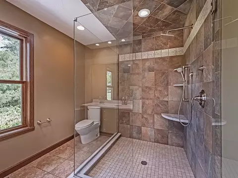 125 Delaware Ave, Vandergrift, PA 15690 photo 17