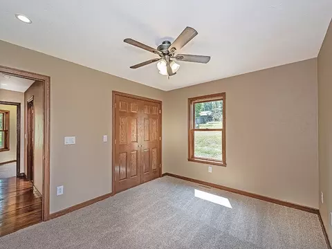 125 Delaware Ave, Vandergrift, PA 15690 photo 16